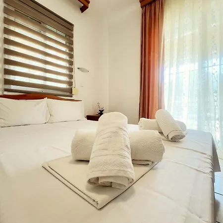 Maria's Skala Rachoni (Thasos)